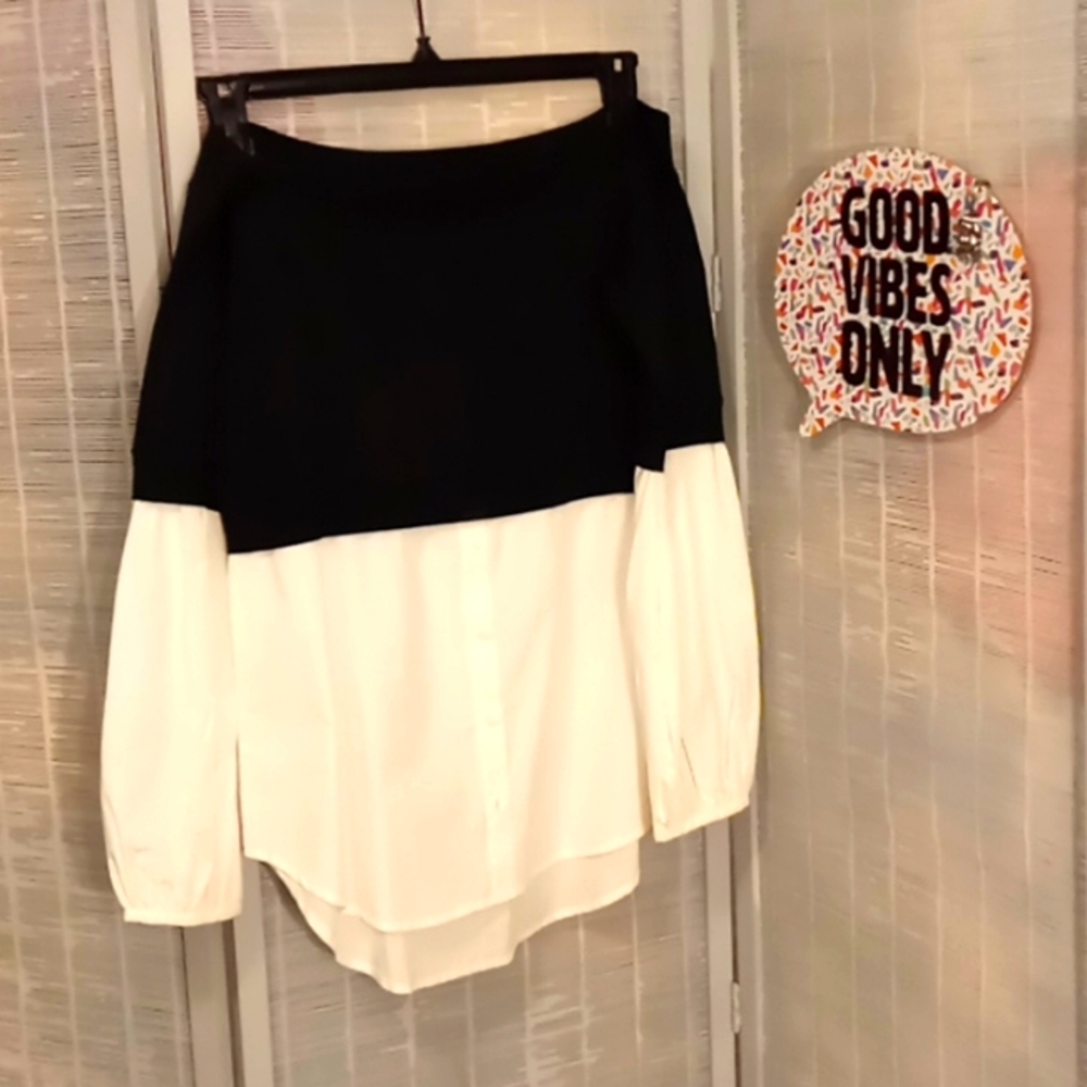 Trouve Off the Shoulder Top -Medium